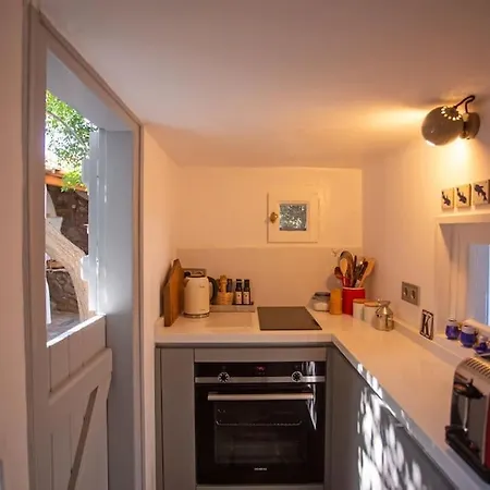 Cosy Boheme Retreat With Sea Views Holiday home