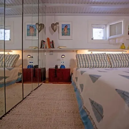 Holiday home Cosy Boheme Retreat With Sea Views