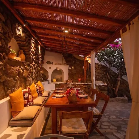 Cosy Boheme Retreat With Sea Views