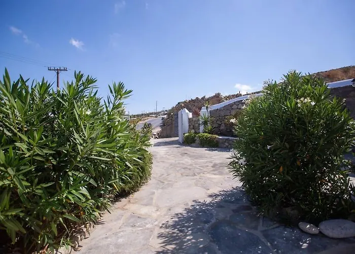 Cosy Boheme Retreat With Sea Views