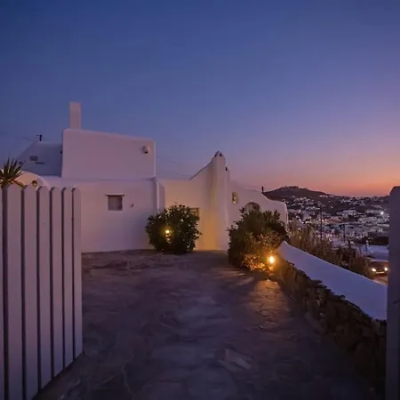 Cosy Boheme Retreat With Sea Views Vakantiehuis