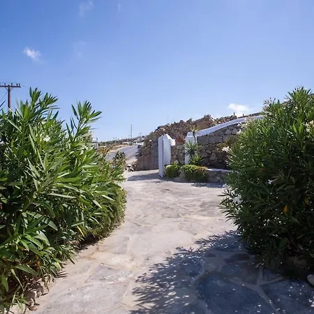 Cosy Boheme Retreat With Sea Views