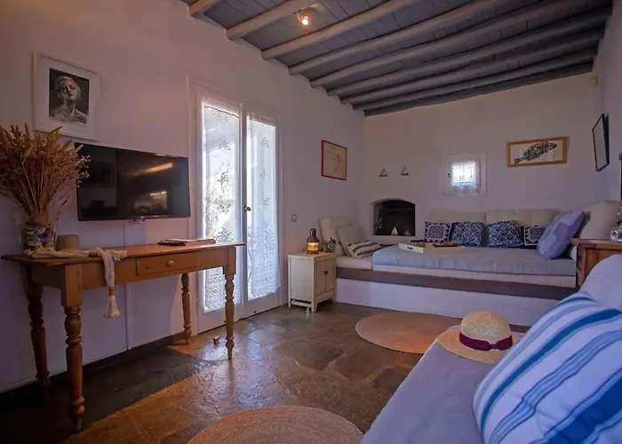 Cosy Boheme Retreat With Sea Views Vakantiehuis